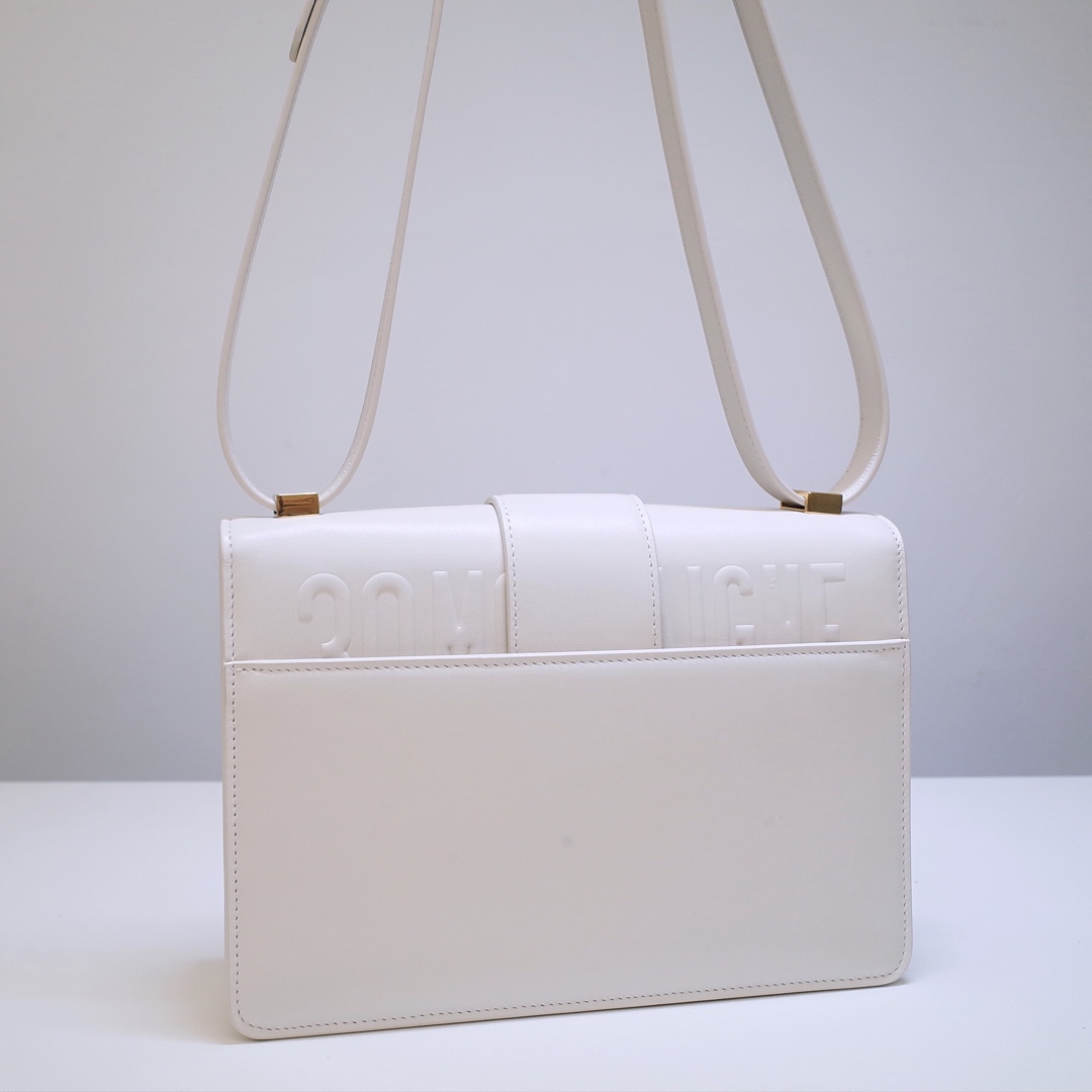 30 Montaigne Bag White Box Calfskin